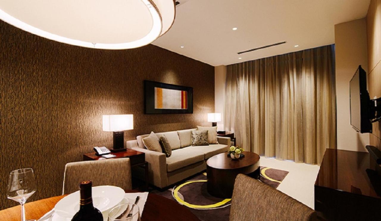 Oakwood Premier Tokyo Hotel Buitenkant foto A living room