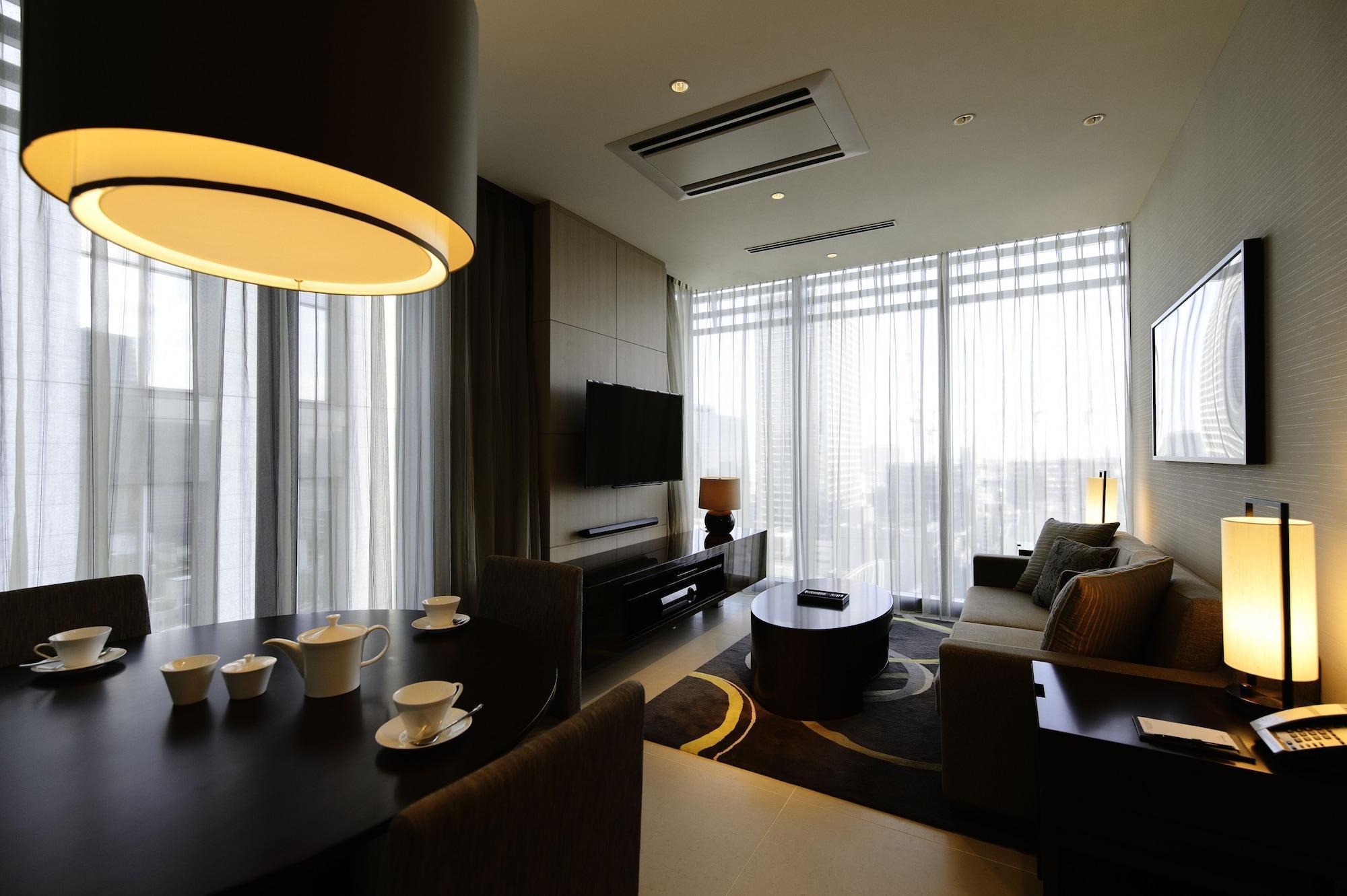 Oakwood Premier Tokyo Hotel Buitenkant foto A suite at the hotel