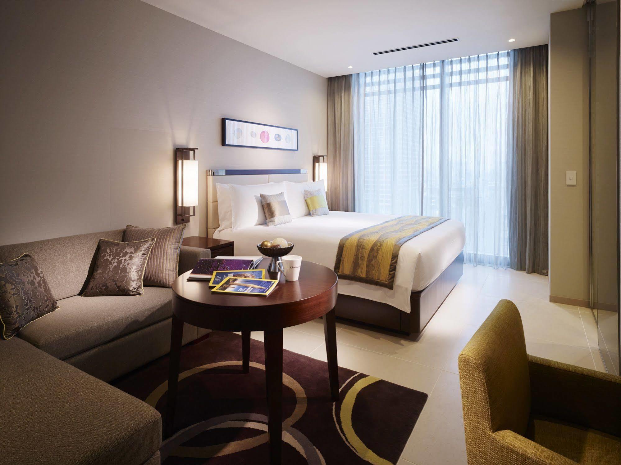 Oakwood Premier Tokyo Hotel Buitenkant foto Deluxe Room